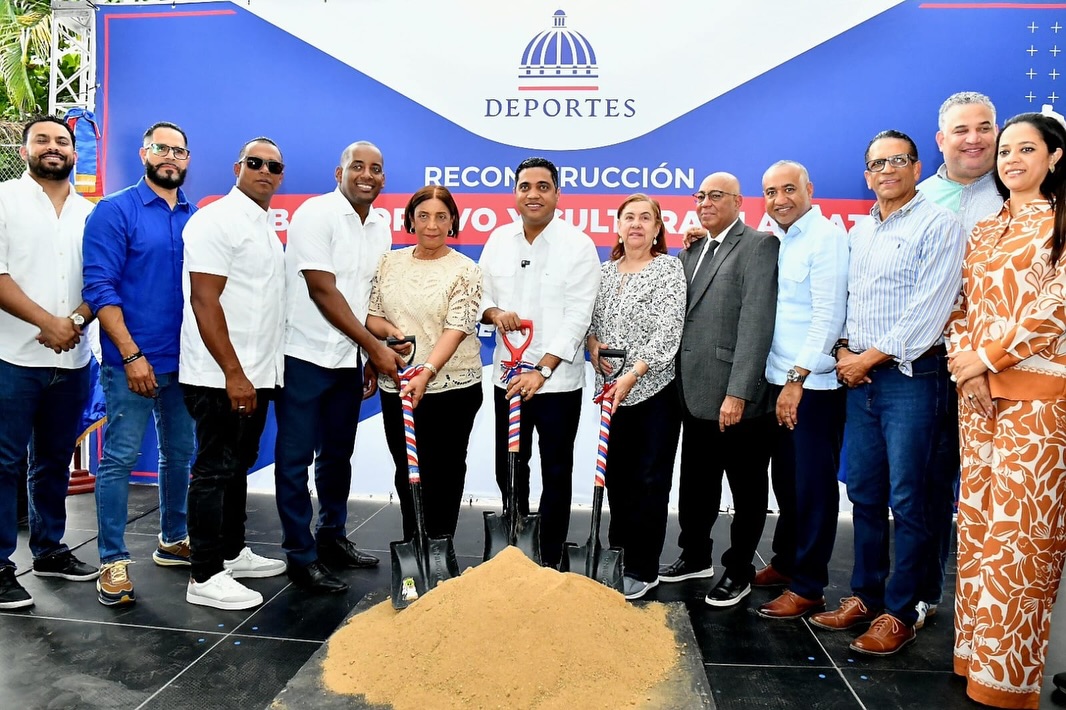 Club Matica Manolitoenelplay:: Ministro Kelvin Cruz inicia reconstrucción del Club ...